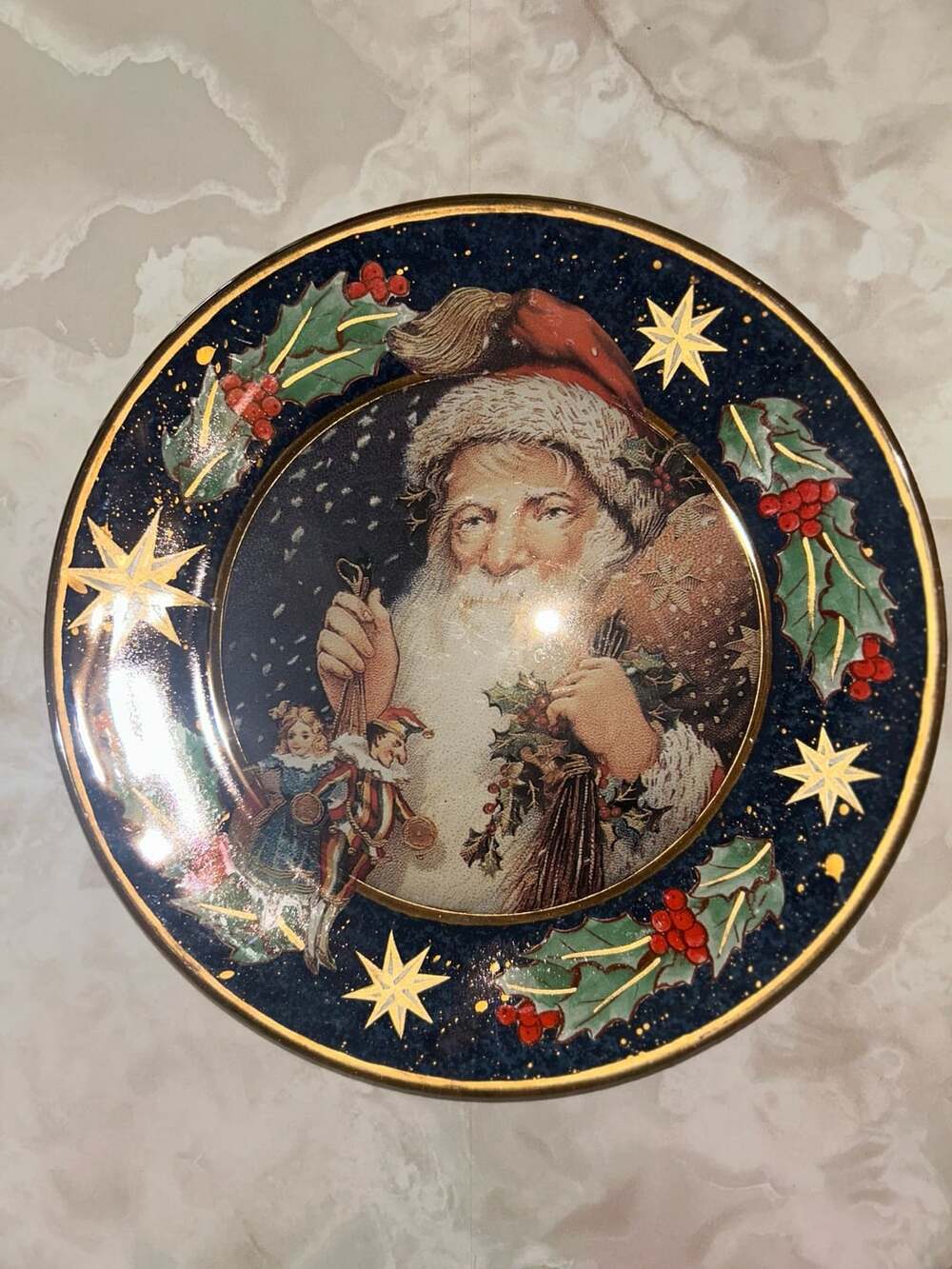 Christopher Radko Home For The Holidays Santa Christmas Decorative Plate